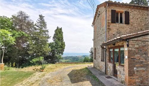 Six-Bedroom Holiday Home
