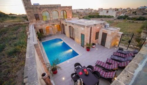 Three-Bedroom Holiday Home 