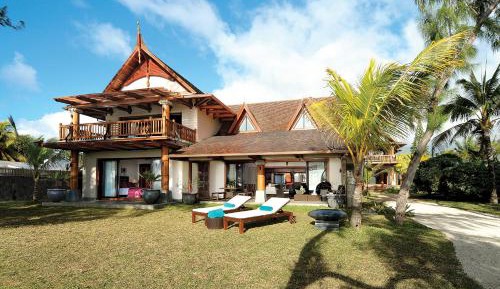 Five-Bedroom Villa with Private Pool - Beach Front