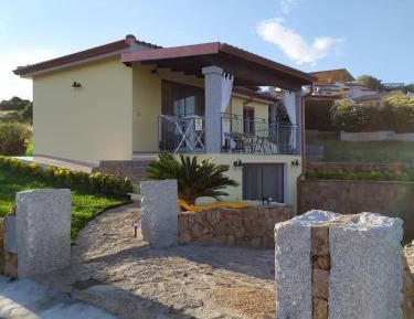One-Bedroom House with Terrace and Sea View