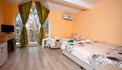Comfort Triple Room