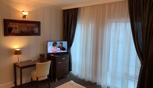 Large Double Room