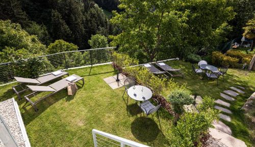 Suite with Garden View