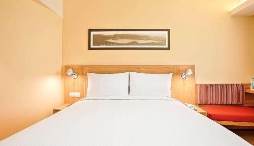Day Use Room (10 AM to 6 PM), Mandatory Check-out at 6pm, Multiple days stay not allowed