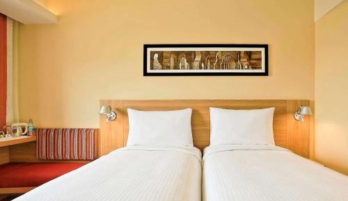 Superior Twin Room - High Floor