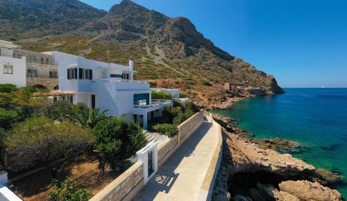 Villa - Beach Front
