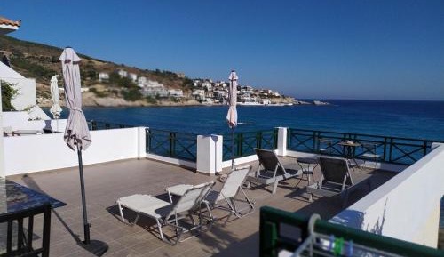 One-Bedroom Apartment with Sea View