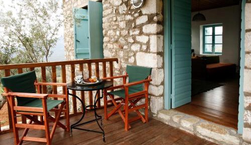 Split Level Two - Bedroom Apartment with Fireplace