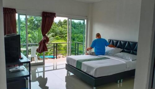 Queen Room with Balcony