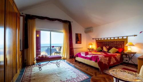 Deluxe Villa