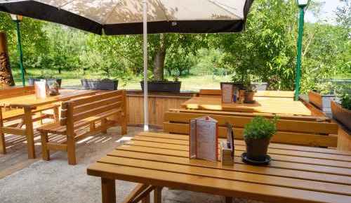 Quadruple Room with Private Bathroom