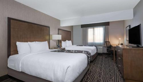 Queen Room with Two Queen Beds - Disability Access