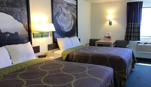 Queen Room with Two Queen Beds - Non-Smoking