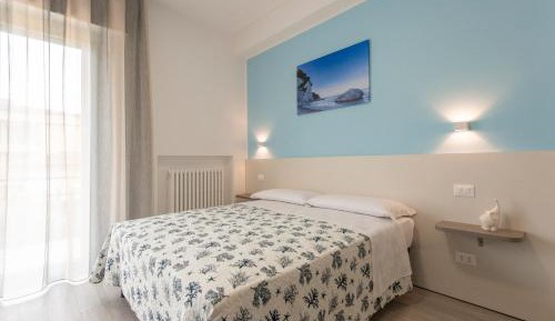 Double Room with Balcony (3 Adults)