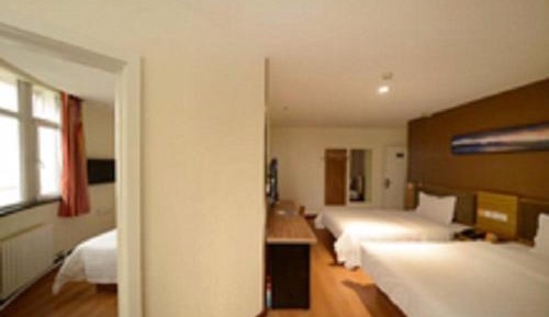 Premium Suite