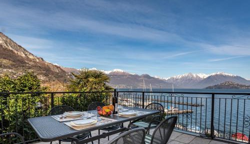 Two-Bedroom Apartment with Lake View