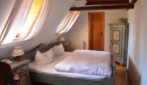 Deluxe Double Room with Shower