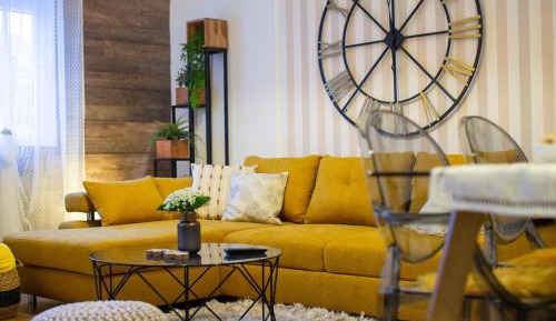 One-Bedroom Apartment with Terrace