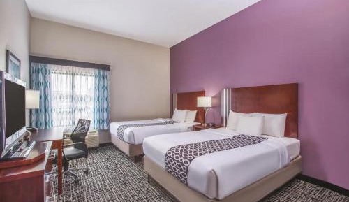 Queen Room with Two Queen Beds - Non-Smoking