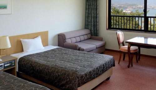 Twin Room with Private Bathroom