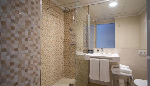 Triple Room (3 Adults)