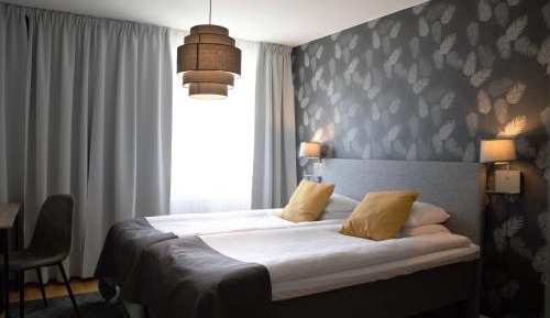 Twin Room - Non-Smoking