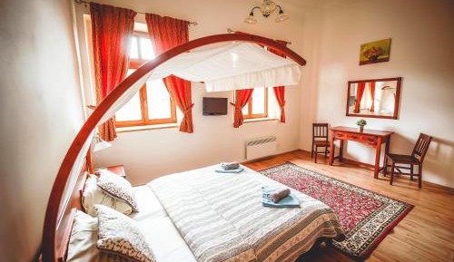 Studio with Garden View (2 Adults)