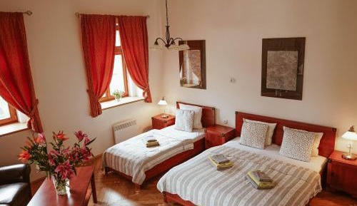 Studio with Garden View (3 Adults)