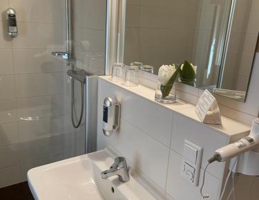 Double Room - First Floor