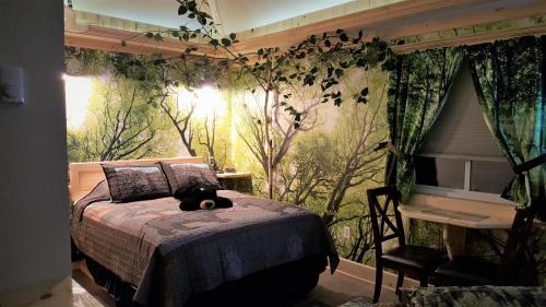 Queen Suite (North Woods)