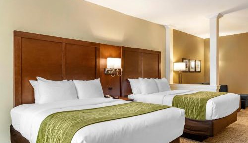 Queen Suite with Two Queen Beds - Accessible/Non-Smoking