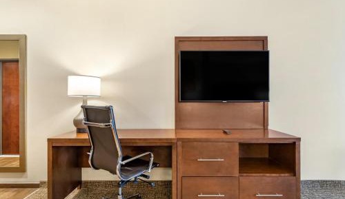 Queen Suite with Two Queen Beds - Non-Smoking