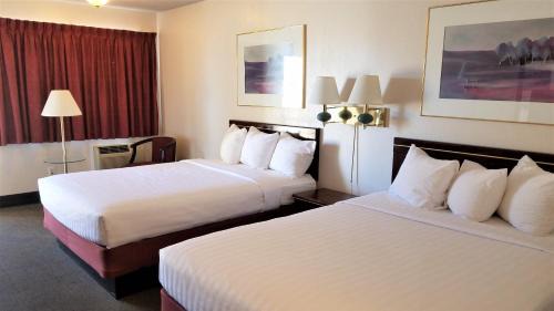 Queen Room with Two Queen Beds - Non-Smoking