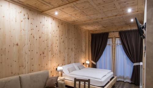 Studio with Sofa Bed