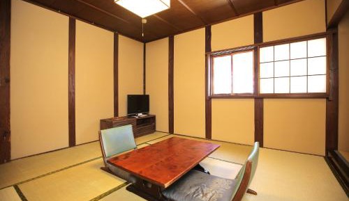 Japanese-Style Quadruple Room