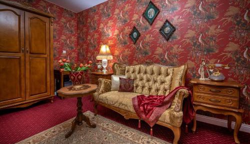 Suite (2 Adults)