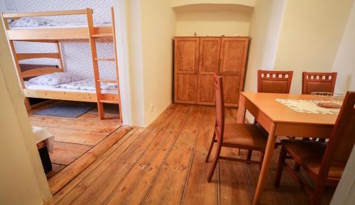 Quintuple Room (5 Adults)