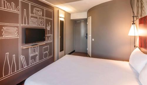Standard Room With Three Single Beds