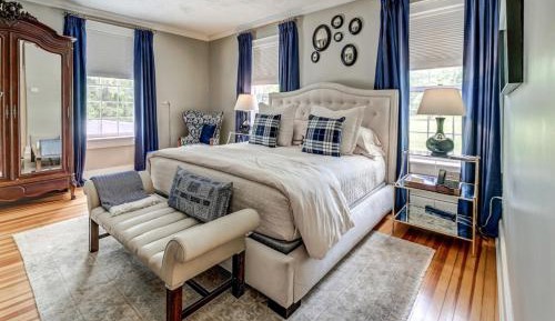King Room