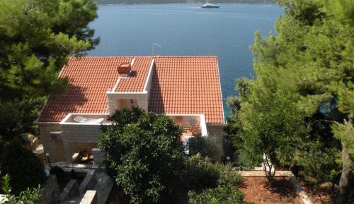 Three-Bedroom Apartment with Sea View