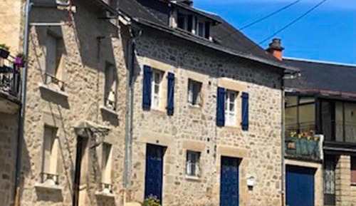 Studio with Mountain View