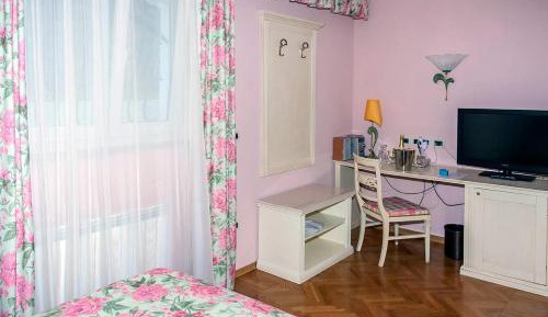 Standard Double Room - Ground Floor