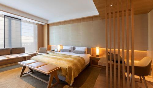 Heritage Bath with view King (No club lounge access, No heritage benefit) Junior Suite