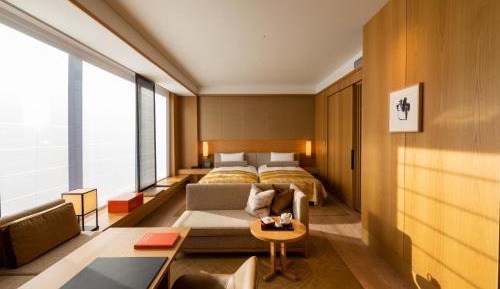 Club Twin (Club Lounge Access)