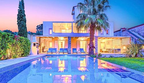 Villa with Private Pool