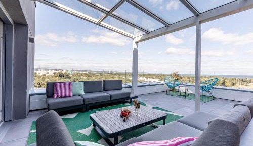 Deluxe Suite with Sea View