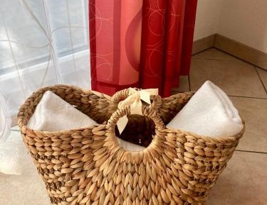 Apartment with Whirlpool