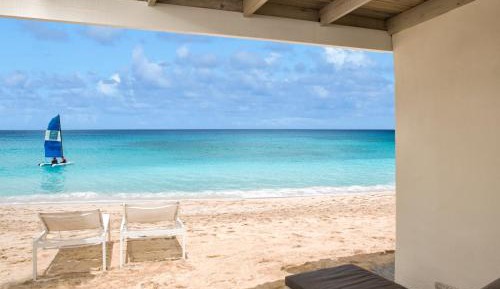 Superior Deluxe Beachfront Room