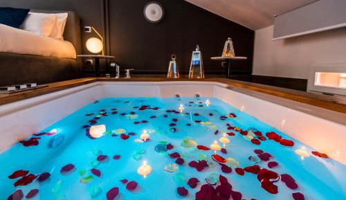 King Suite with Spa Bath