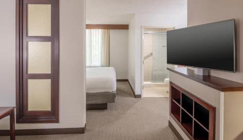 King Room with Sofa Bed - High Floor